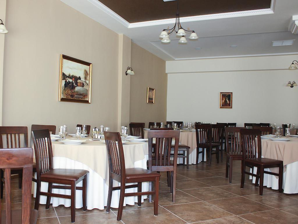 Hotel Dusan si Fiul Resita Nord Bagian luar foto